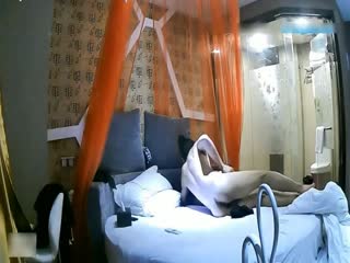 【国产偷拍】性感美女勾引公司新来的帅小伙 【国产偷拍】性感美女勾引公司新来的帅小伙